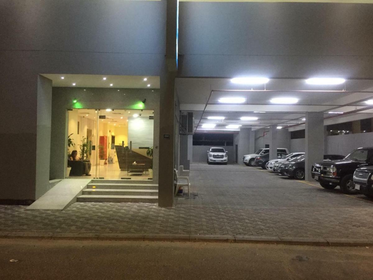 ホテル Tangier Tower マナーマ エクステリア 写真
